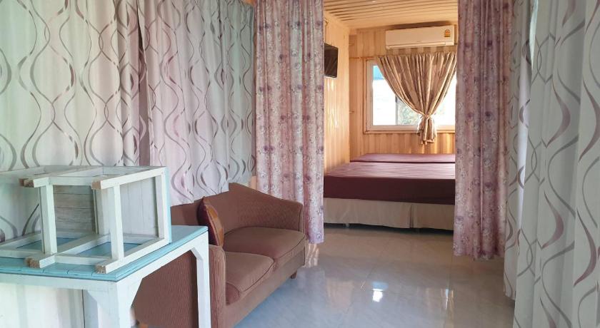 Image of Triple Room with Bathroom 2