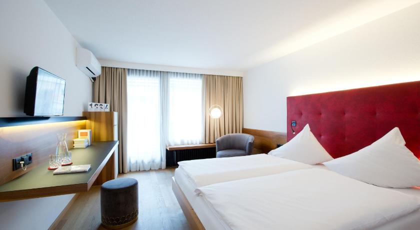 Hotel Schwarzler photo