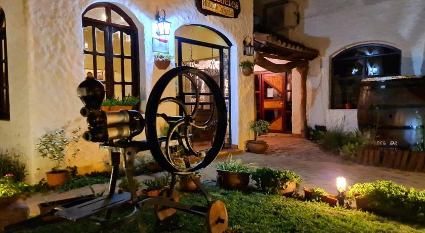 Cafayate los toneles — Hotel in Cafayate-Tolombon