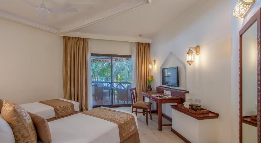 Sea Cliff Resort and Spa photo