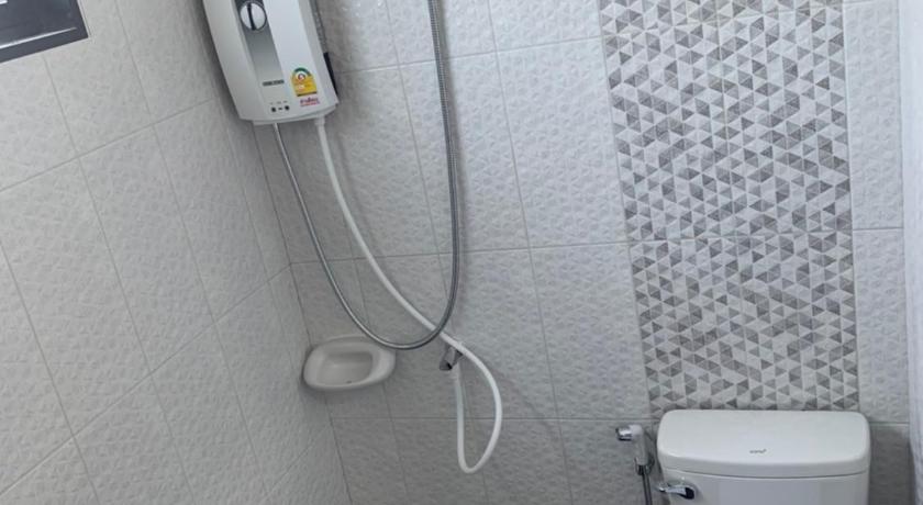 Image of Deluxe King Room 14