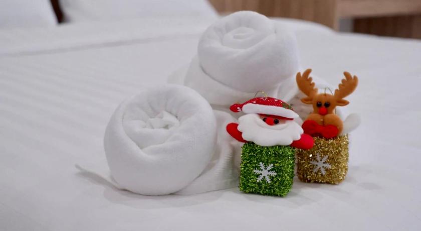 Image of Deluxe King Room 7