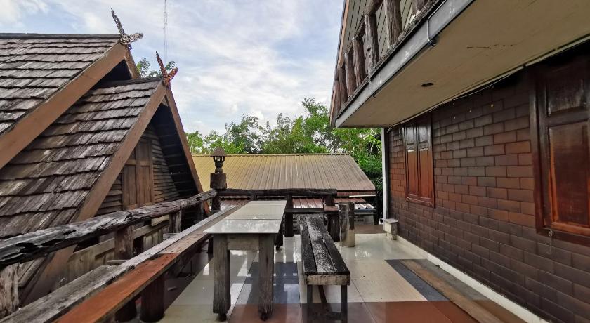 Baan Lanna Resort photo