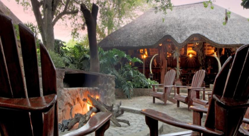 Valamanzi Lodge in Nyati Wilderness — Hotel in Vaalwater