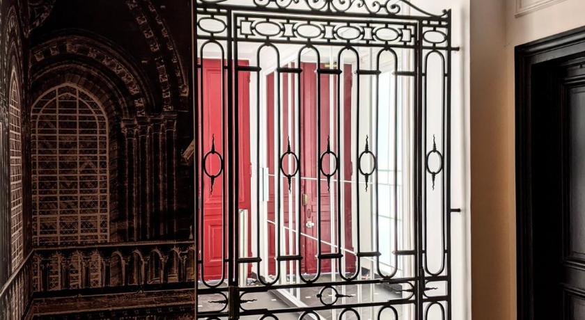 RESIDENCES HARCOURT - Ile Saint Louis - PARIS photo