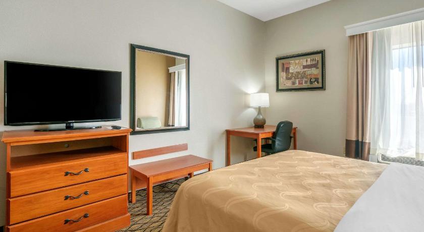 Quality Inn & Suites Jefferson City