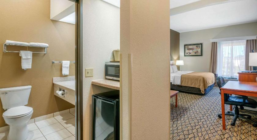 Quality Inn & Suites Jefferson City