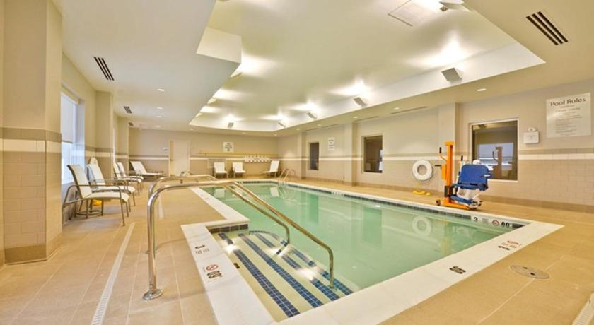 Holiday Inn Express & Suites Utica photo