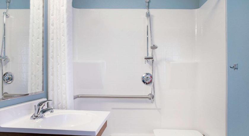 WoodSpring Suites Nashville Airport photo