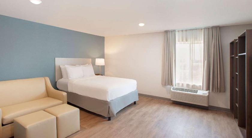 Houston WoodSpring Suites Houston 288 South Medical Center 3-Star Accommodation lobby