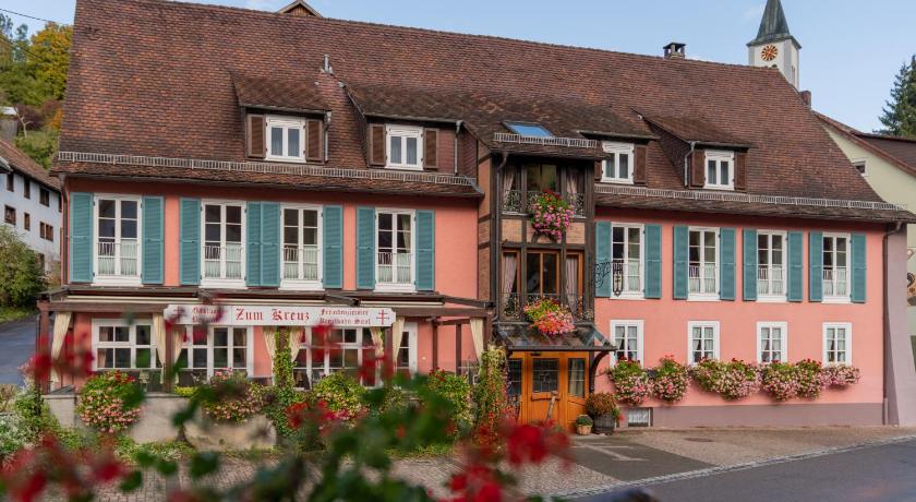 Gasthaus-Pension Zum Kreuz