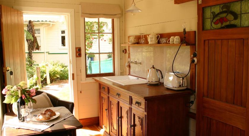 Bluff Hill Bed & Breakfast photo