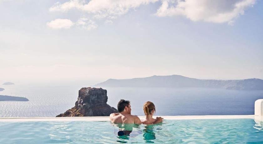 Image of Astra Infinity Pool Suite with Caldera View 4