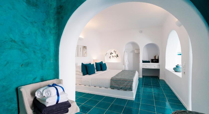 Image of Pool Suite with Caldera View (Only for 2 people) 0