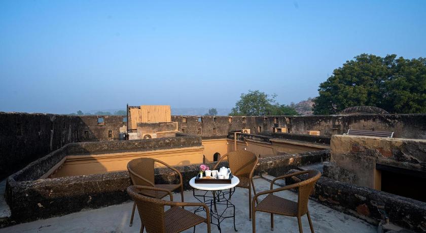 Stay Vista at Khohar Haveli - 18th Century Palace with Modern Amenities photo
