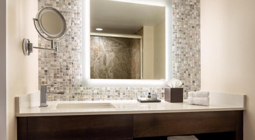 Opal Grand Oceanfront Resort & Spa