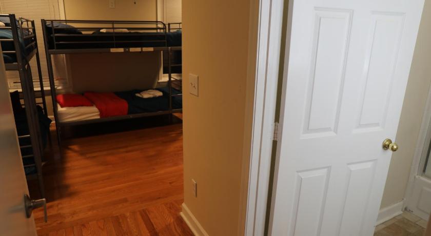 รูปของผู้เข้าพัก 1 คน ในหอพักรวม 6 เตียงใหญ่ (1 Person in 6-Bed Dormitory - Mixed) 1