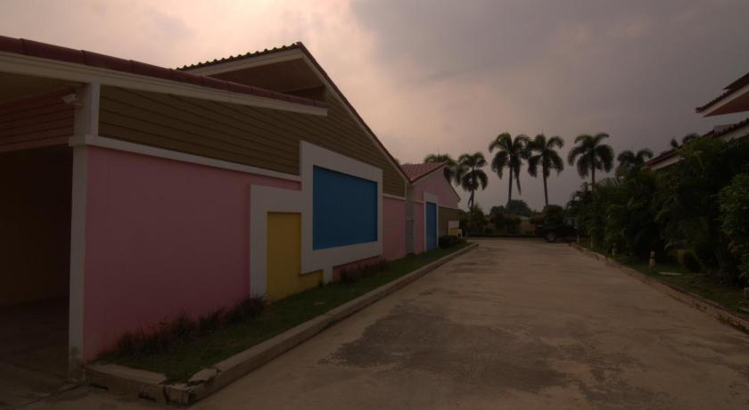 Nakhon Pathom The Palm Resort Kampeang Saen. 3-Star Hotel view