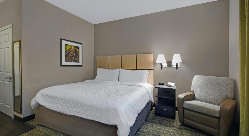 Candlewood Suites Sumter photo
