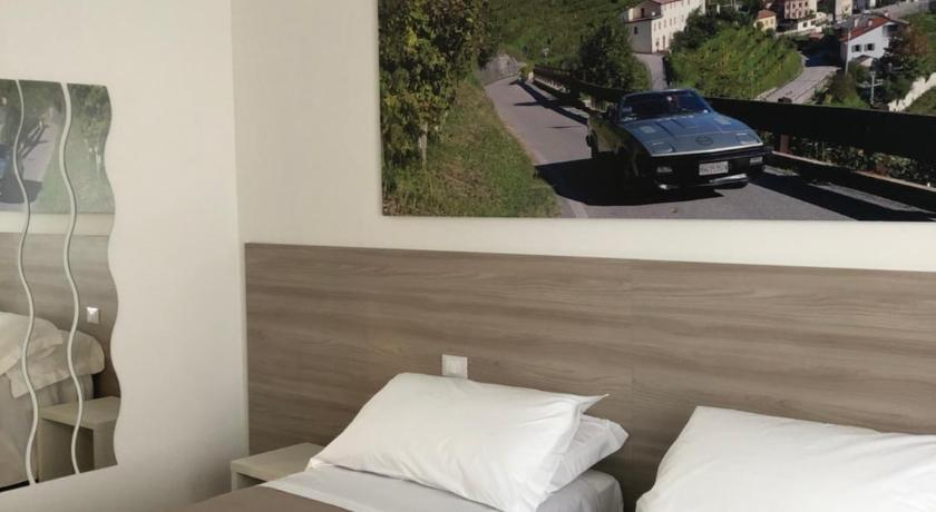 Garage con camere photo