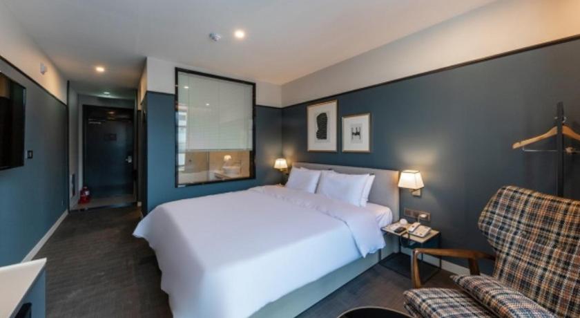 Brown-Dot Hotel Deokcheon photo