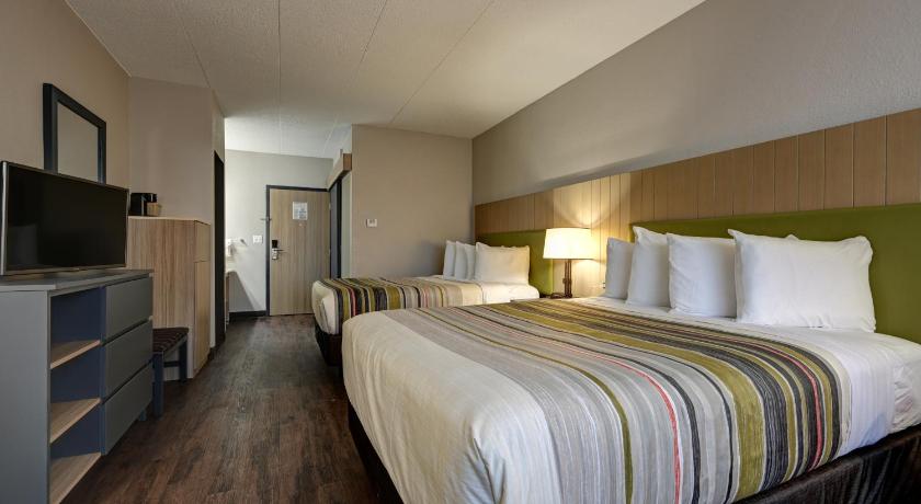 Country Inn & Suites by Radisson, Pierre, SD