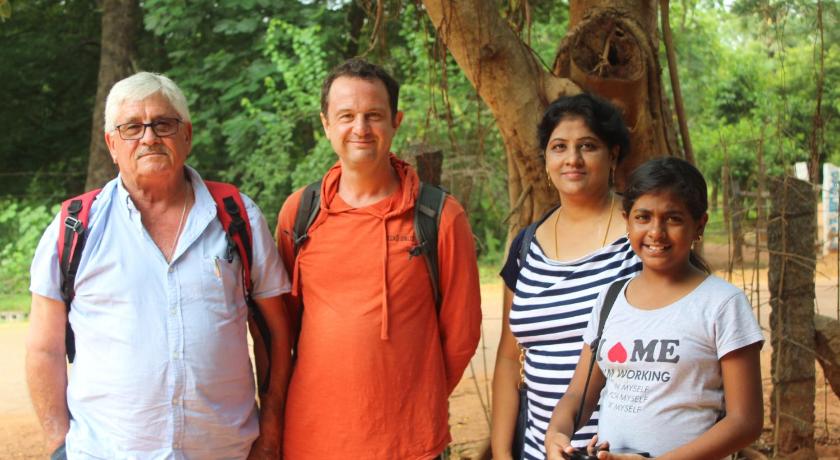Friendlystay - An Home Stay And Elite photo