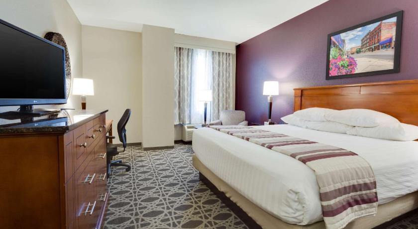 Drury Inn & Suites Middletown Franklin