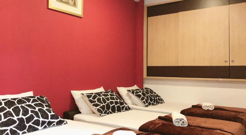 Image of Triple Room 8