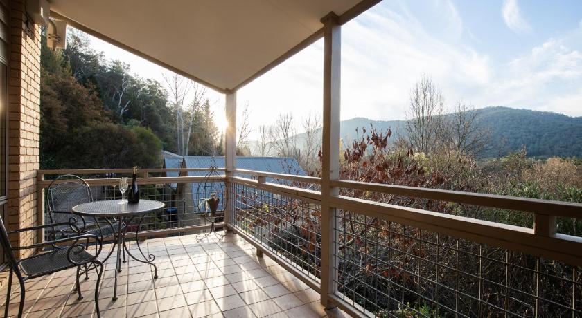 Chestnut Tree Holiday Units — Hotel in Bright