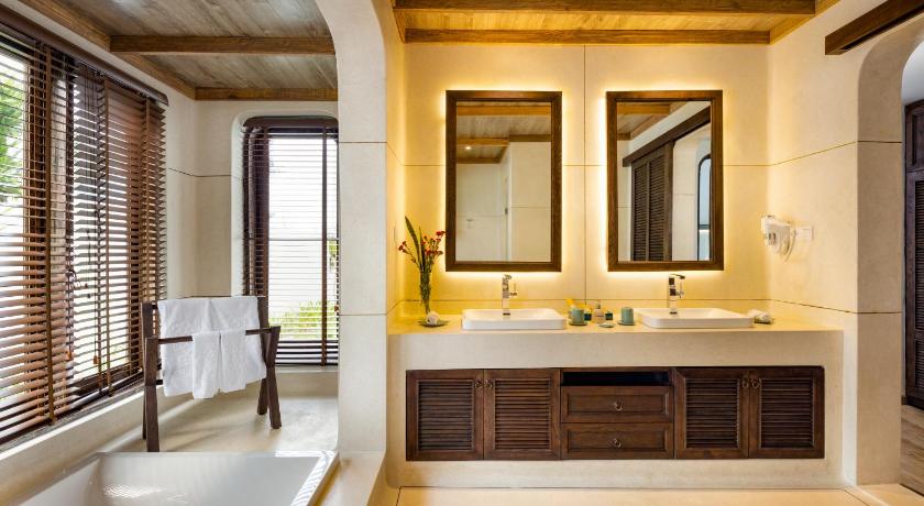 Image of 1-Bedroom Ocean View Pool Villa 2
