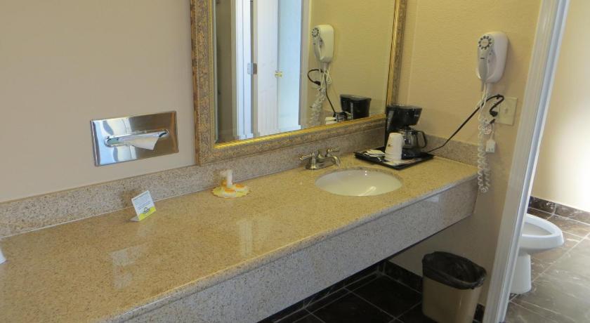 American Inn Stockton photo