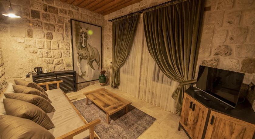 Luvi Cave Hotel