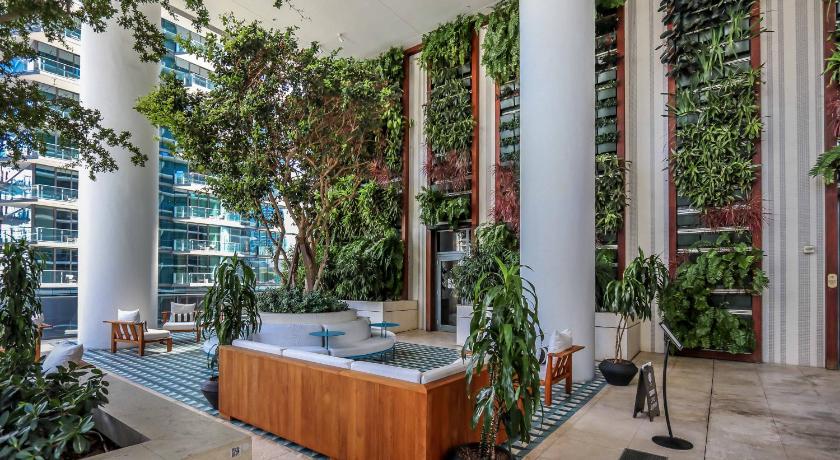 Aluna Lux Suites at SLS Lux Brickell Building photo