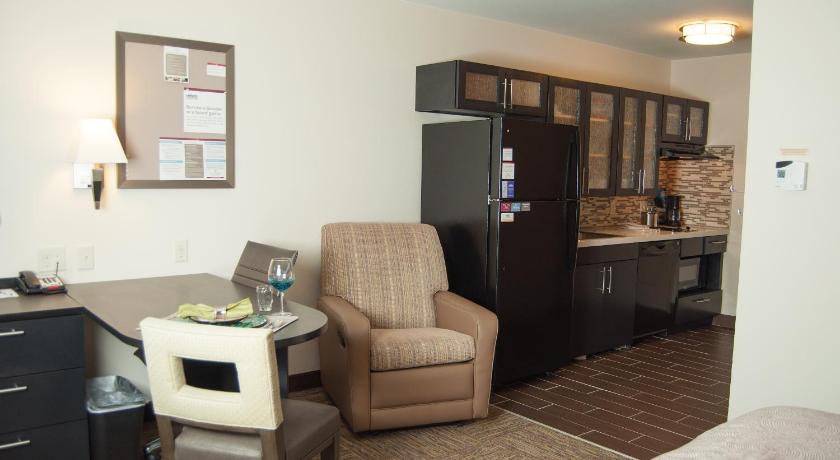 Candlewood Suites Fort Collins