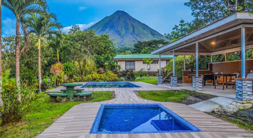 Lumbres Arenal — Hotel in La Fortuna