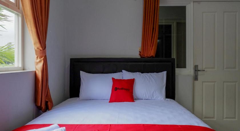 RedDoorz @ City Park Medoho Semarang – Pedurungan, ID