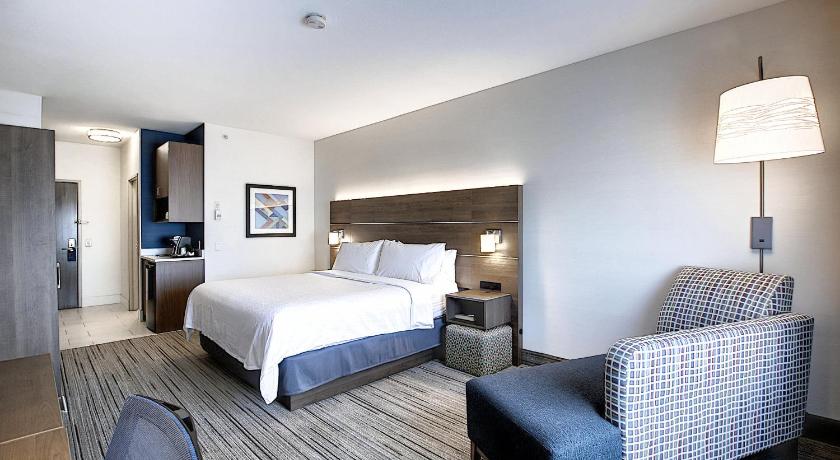 Holiday Inn Express Airport Calgary