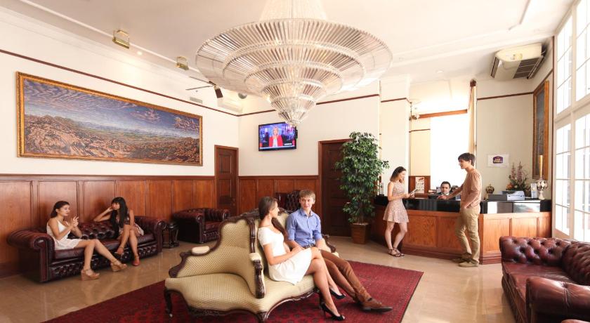 Astor Metropole Hotel photo
