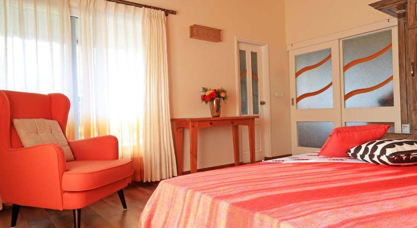 StayVista at Dudley Manor photo