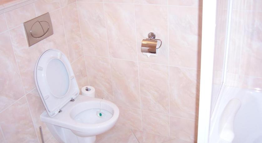 Image of Triple Room 12