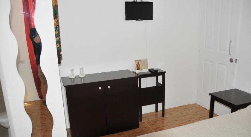 Image of Queen Room 0