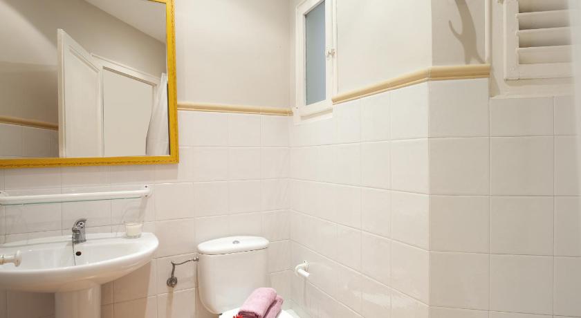 Modernist Apartment Barcelona photo