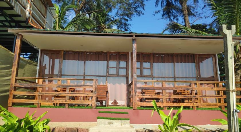 Sea Front Patnem Beach Huts