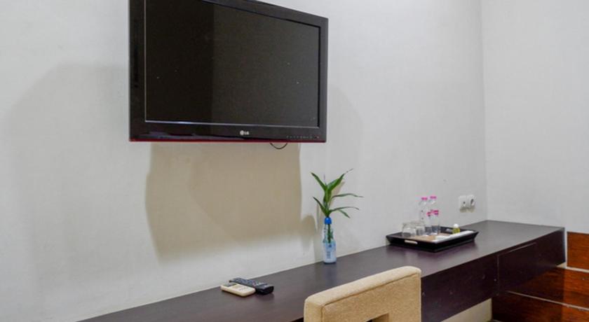 RedDoorz Plus @ Hotel Asih UNY – Yogyakarta, MN