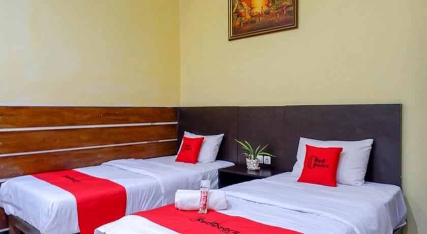 RedDoorz Plus @ Hotel Asih UNY – Yogyakarta, MN