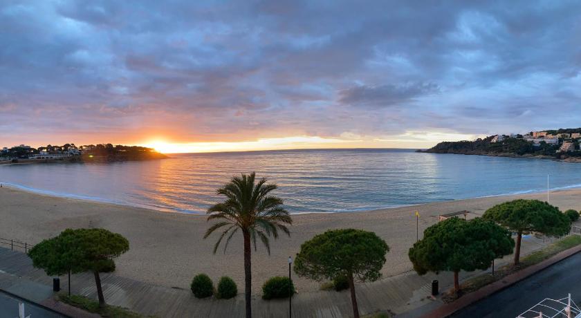 Hotel Restaurant Sant Pol — Hotel in Costa Brava y Maresme