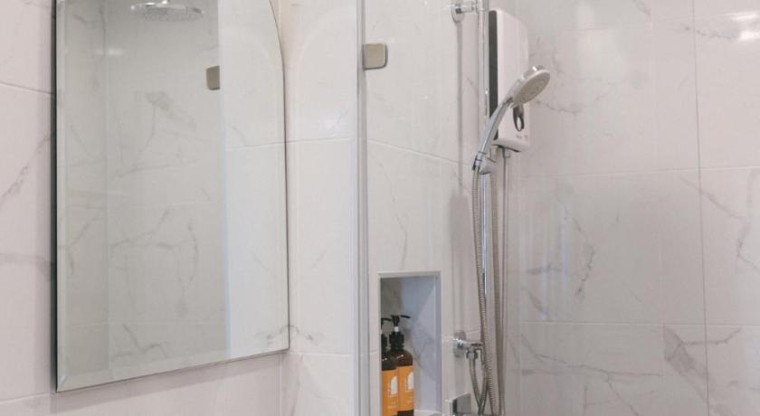 รูปของซูพีเรีย เตียงคิงไซส์ ปลอดบุหรี่ (Superior King Room - Non-Smoking) 9