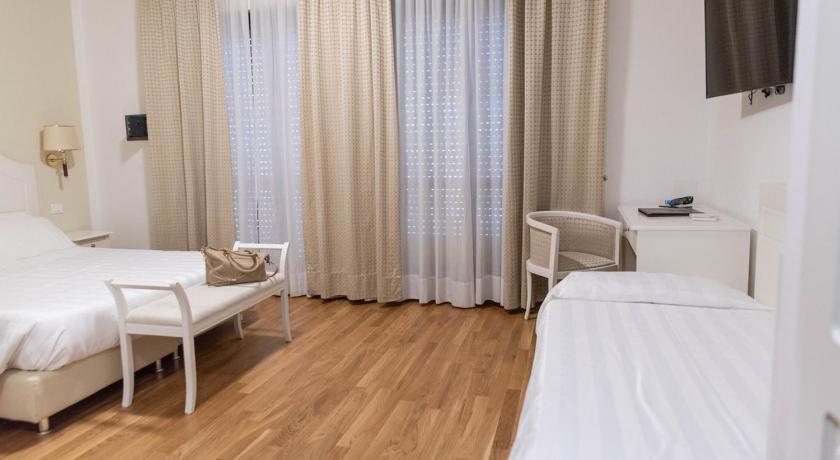Image of Superior Triple Room with View 1