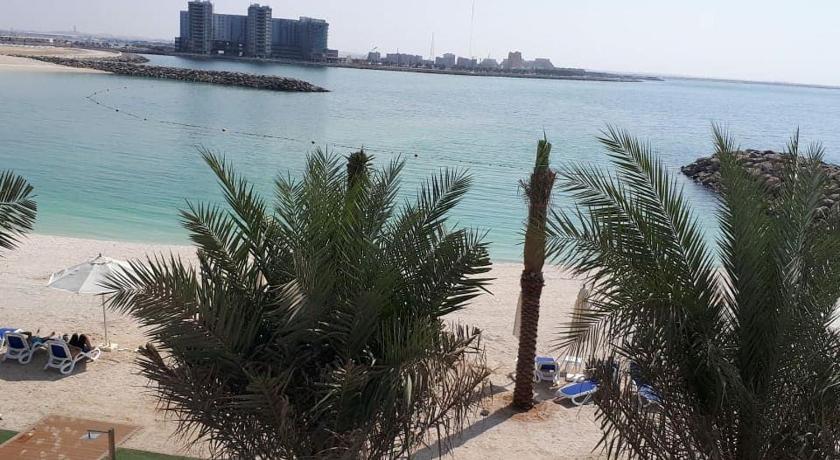 2 Bedroom Deluxe Beach Apartment Al Marjan — Hotel in Ras Al Khaimah